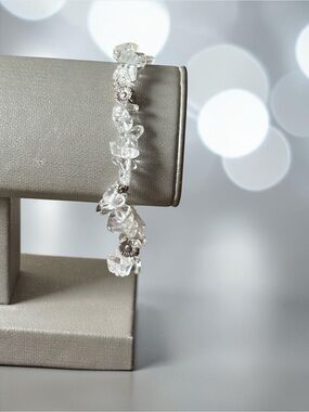 Clear Crystal Quartz Chip Stretch Bracelet with Silver Accent
